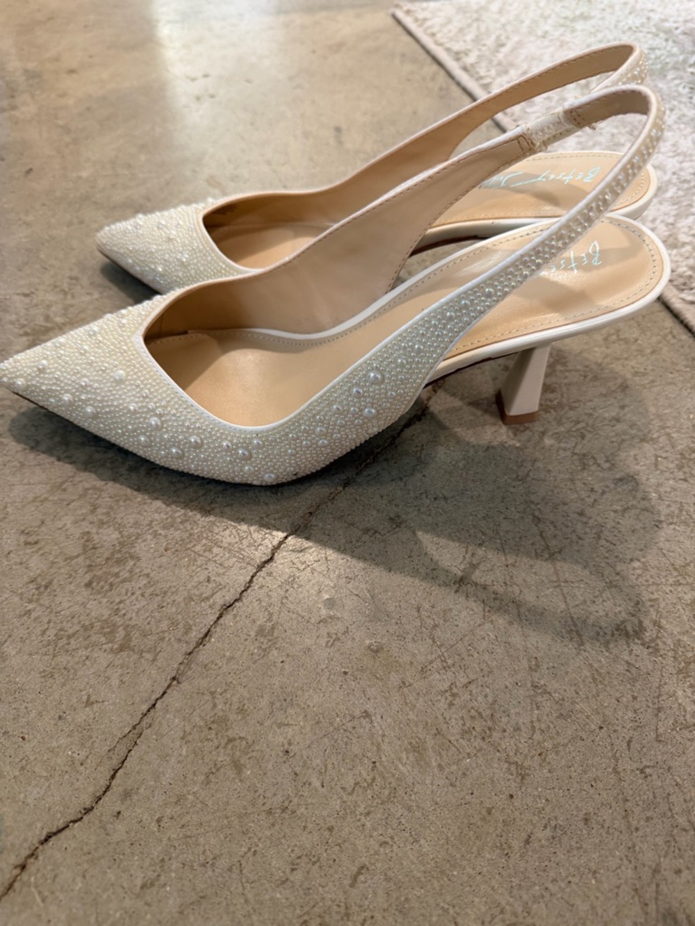 Betsey Johnson White Pearl Embellished Slingback Heels - Picture 2 of 4